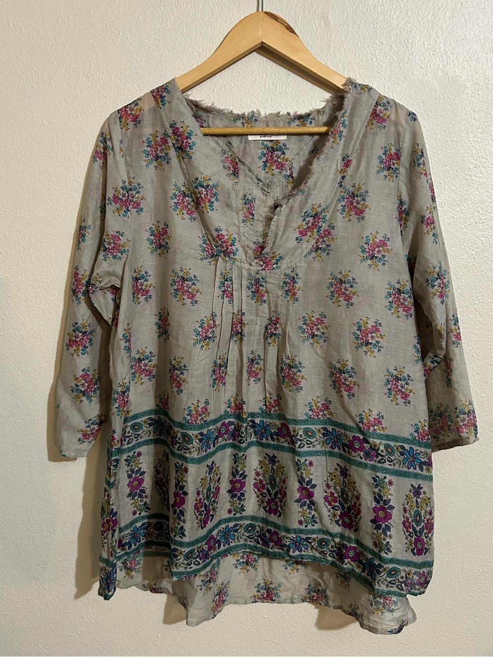 NATURAL LIFE Gray Boho Tunic with Pink & Teal Floral Size S/M Oversized